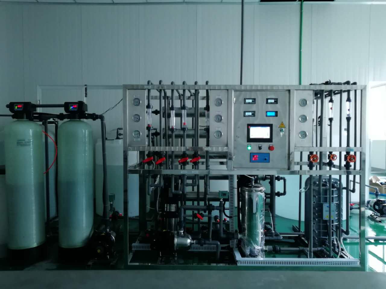 电子超纯水设备是现代电子制造业的关键